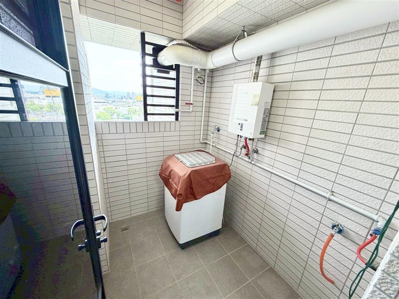 社宅🏠岡山文賢商圈電梯採光2房家具全近國1捷運火車📞愛窩,愛窩 iwow house