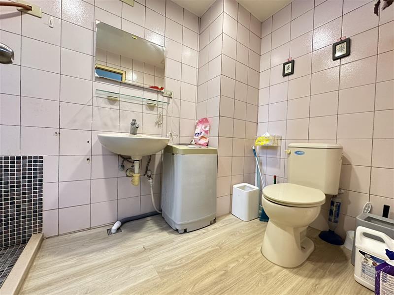 社宅🏠三多三14F三多商圈可租補精裝採光套房近捷站📞愛窩,愛窩 iwow house