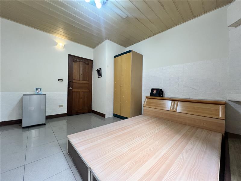學源302三多商圈電梯採光房可租補近光華夜市📞愛窩,愛窩 iwow house
