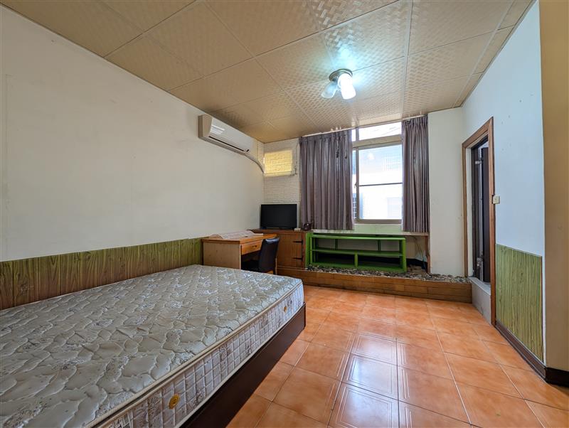 學源402可租補三多商圈採光套房近光華夜市📞愛窩,愛窩 iwow house
