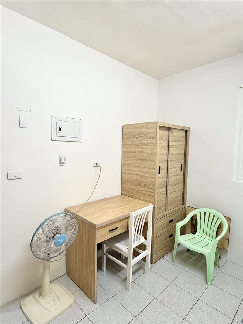 社宅🏠林森一高雄車站旁1F可寵獨立套房可租補📞愛窩,愛窩 iwow house