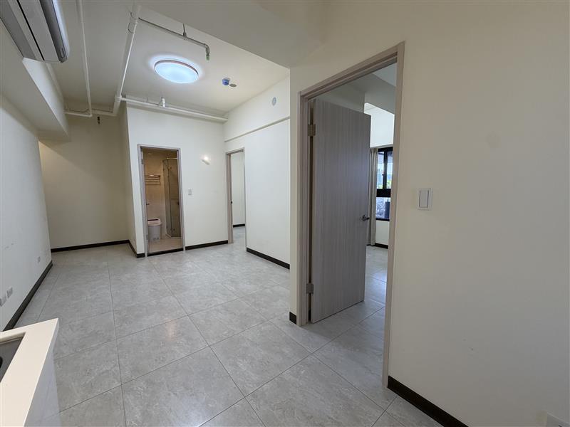 社宅🏠中山一27F民生臻愛2+1房車位近新崛江捷運📞愛窩,愛窩 iwow house