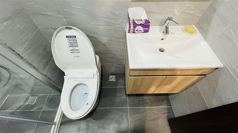 社宅🏠大學三十八街14F高大特區精裝、採光佳、近萬家福、全聯📞愛窩,愛窩 iwow house