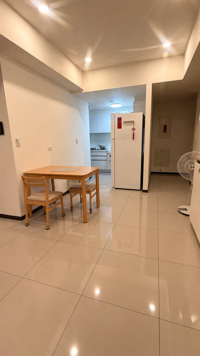 社宅🏠金和2F高大特區陽台日系美宅近高大新左營車站📞愛窩,愛窩 iwow house