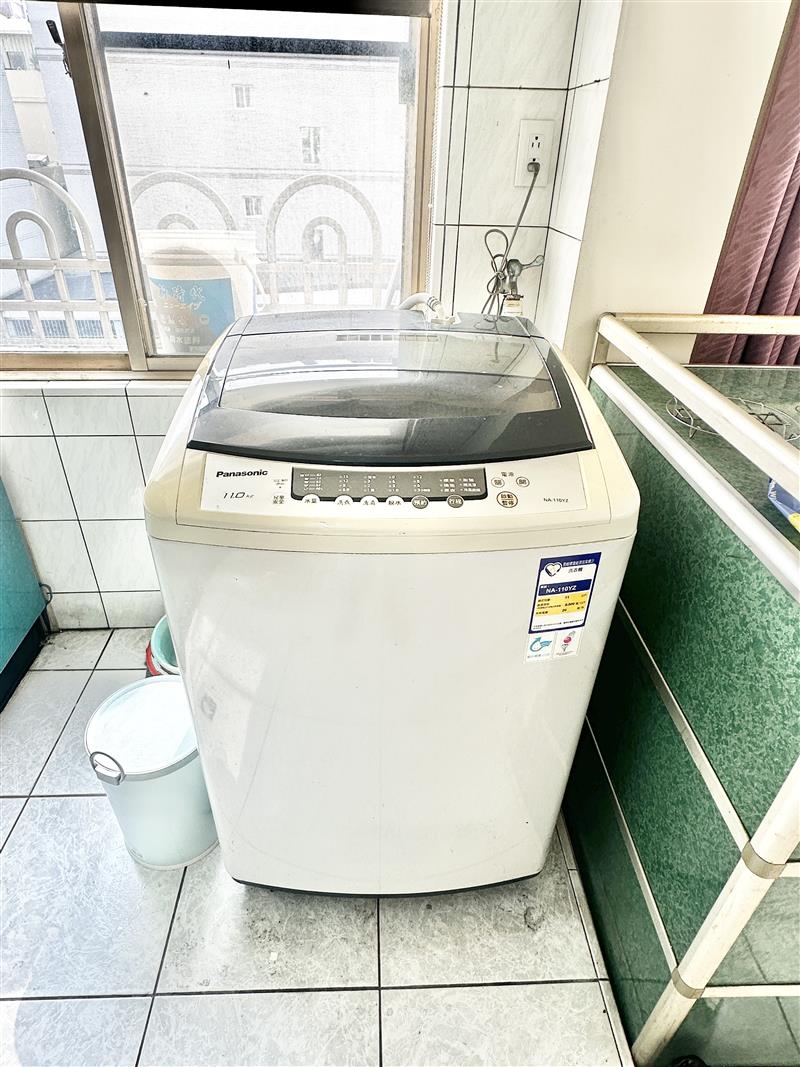 社會住宅🏠文恩高鐵商圈採光3房榮總愛窩,愛窩 iwow house