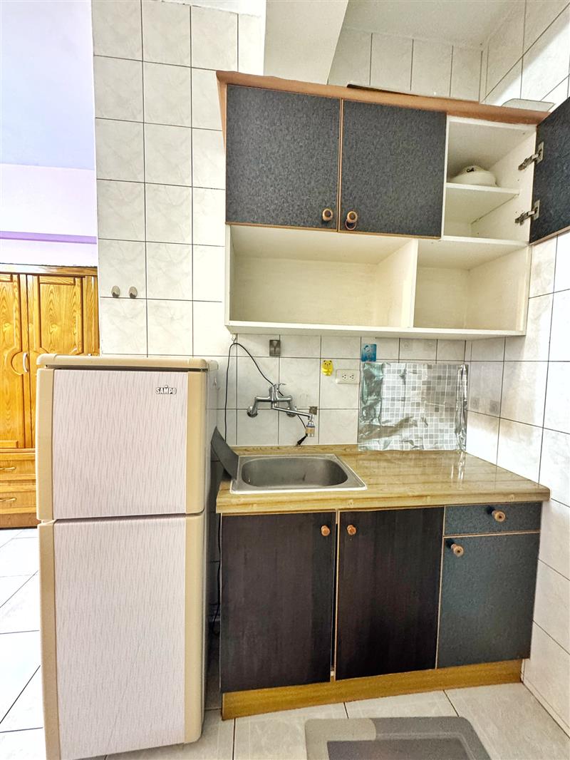 社宅🏠大順一自由商圈電梯採光套房近義享天地📞愛窩,愛窩 iwow house