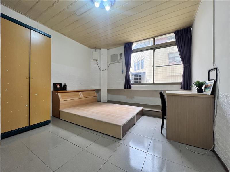 學源302三多商圈電梯採光房可租補近光華夜市📞愛窩,愛窩 iwow house