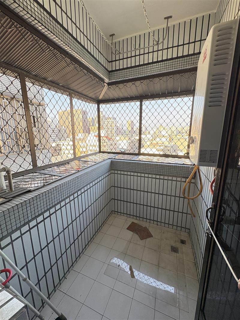 社宅🏠新田新崛江電梯採光2+1房近新興高中捷運📞愛窩,愛窩 iwow house