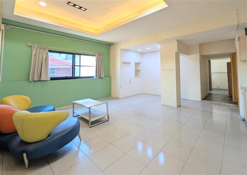 學源501三多商圈採光房近光華夜市📞愛窩,愛窩 iwow house