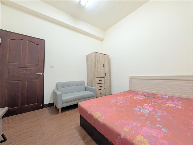 崗山橫3B瑞隆商圈電梯採光房近籬仔輕軌📞愛窩,愛窩 iwow house