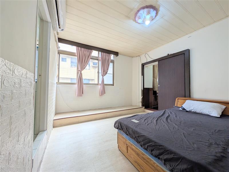 學源203三多商圈採光房可租補近光華夜市📞愛窩,愛窩 iwow house