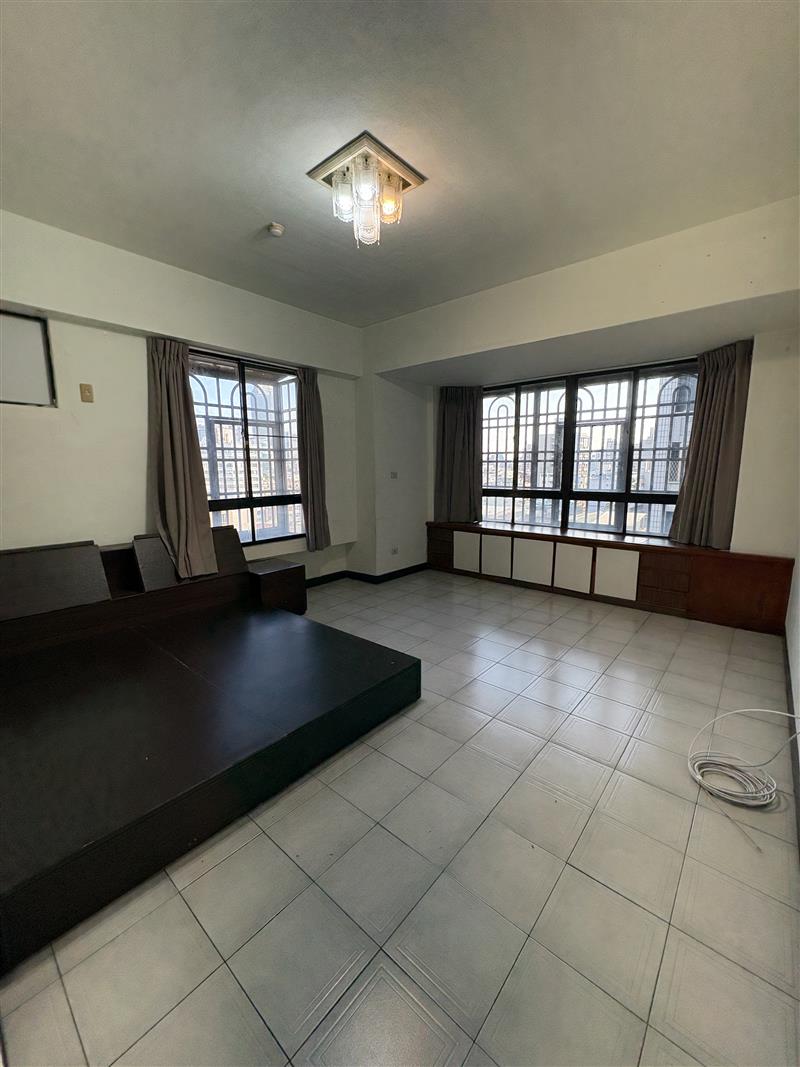 社宅🏠新田新崛江電梯採光2+1房近新興高中捷運📞愛窩,愛窩 iwow house