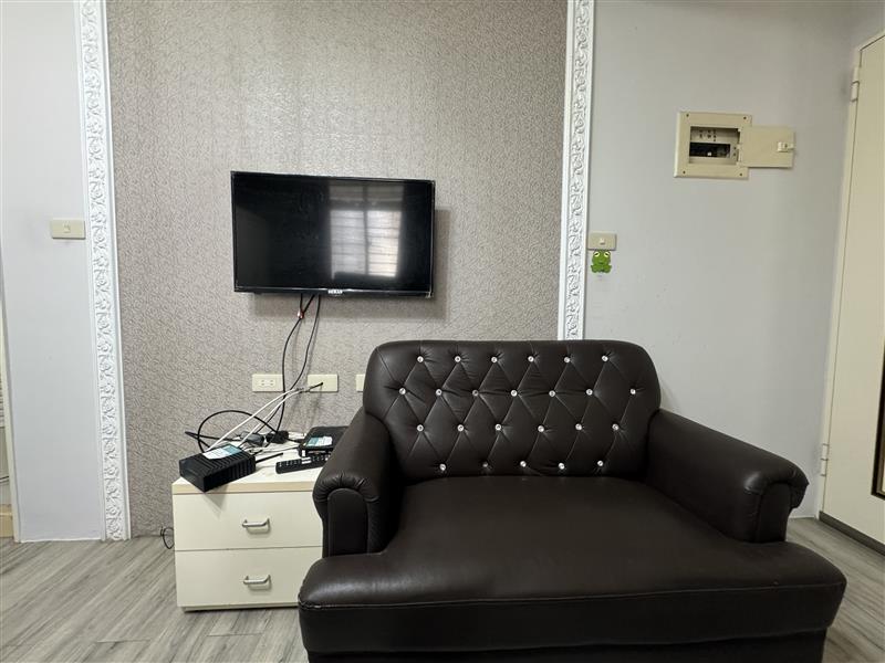 大順一2A農16採光獨洗輕軌捷運📞愛窩,愛窩 iwow house