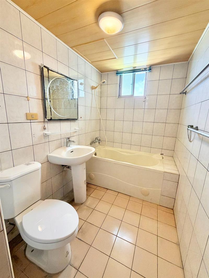 社宅🏠大昌二建功商圈採光大4房高樓景觀近高科大📞愛窩,愛窩 iwow house