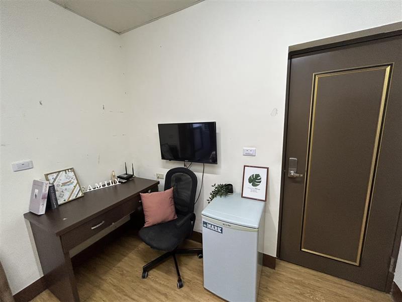 山腳301可租補陽台獨立套房近高科大正修📞愛窩,愛窩 iwow house