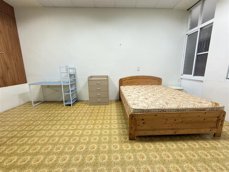 社宅🏠長明後驛商圈可寵大空間近高雄車站📞愛窩,愛窩 iwow house