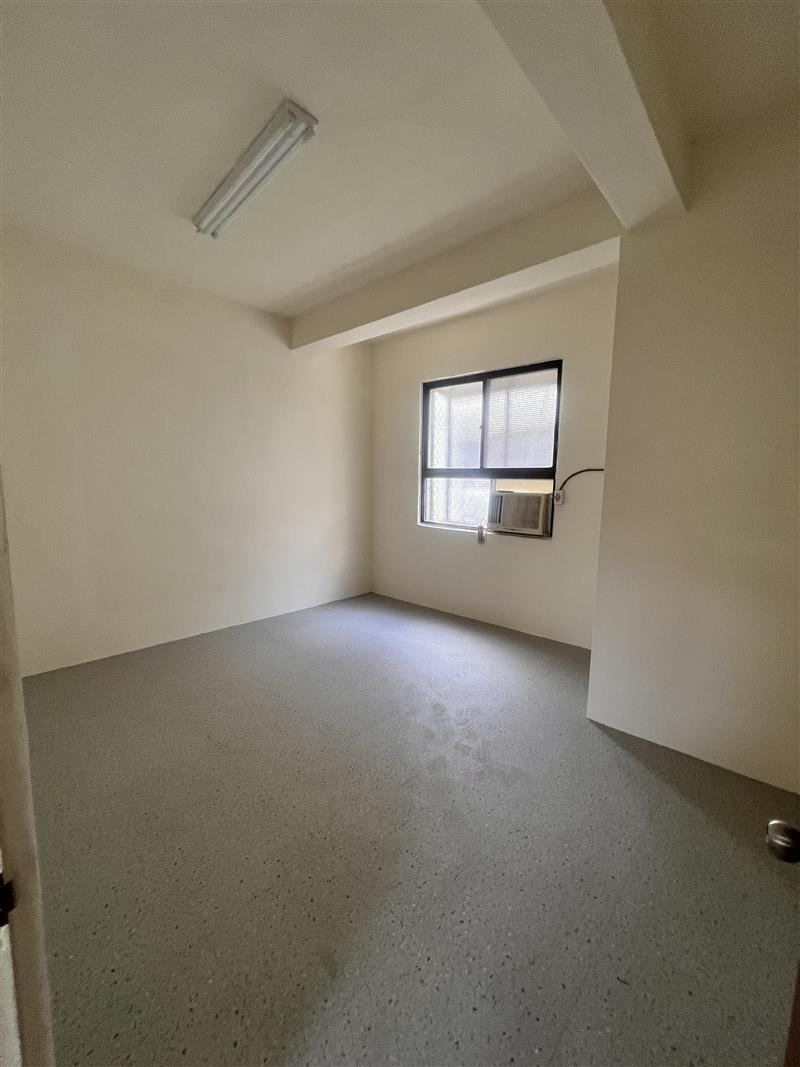 軍校公寓3+4樓7房空屋近世運捷運台積加工區📞愛窩,愛窩 iwow house