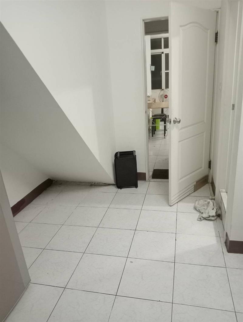 水管301獨洗陽台大坪套房近台塑📞愛窩,愛窩 iwow house