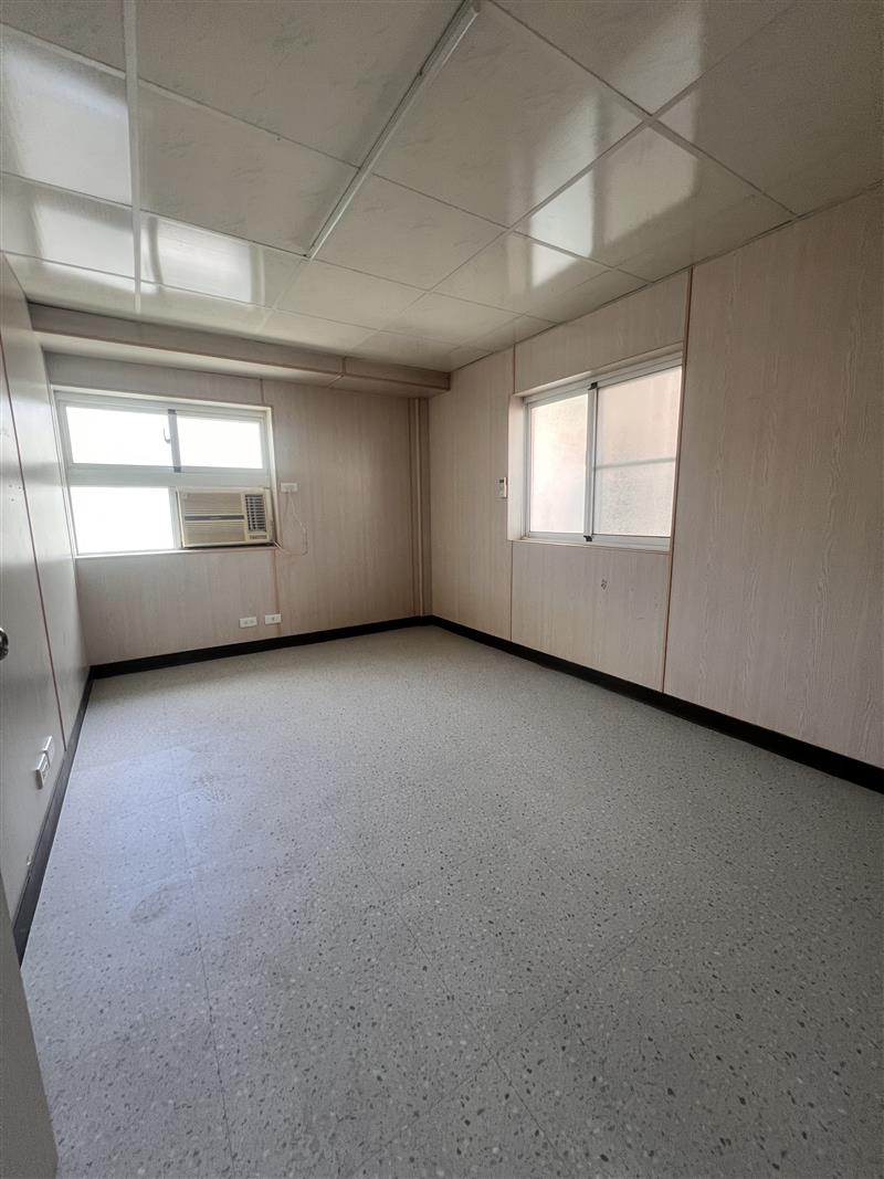 軍校公寓3+4樓7房空屋近世運捷運台積加工區📞愛窩,愛窩 iwow house