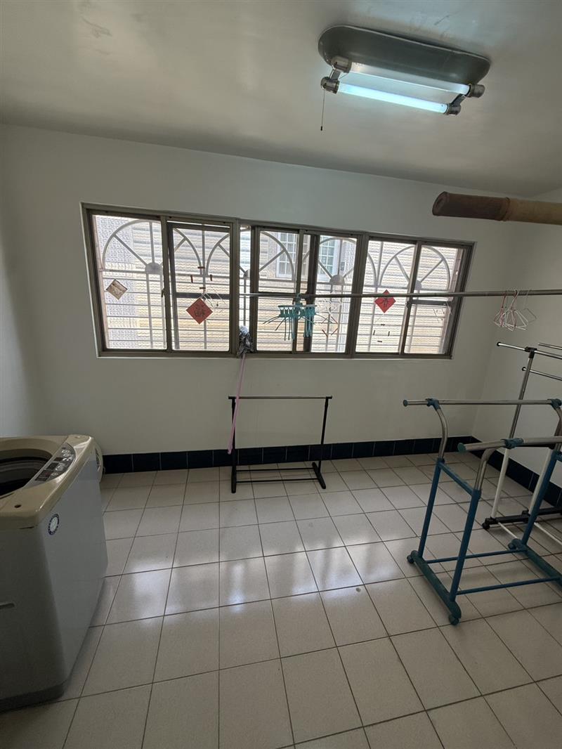 社宅🏠仁怡一仁武商圈萌寵三樓透天車庫4房含地下室📞愛窩,愛窩 iwow house