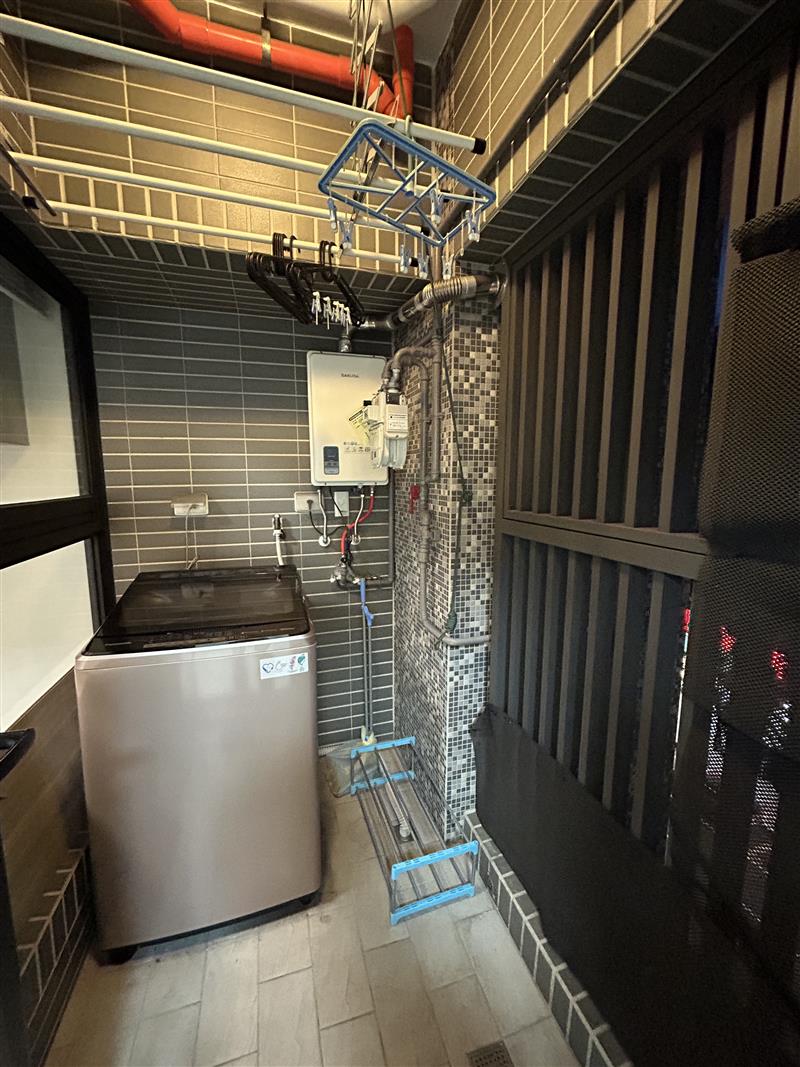 建國三245可租補電梯2房近高雄車站📞愛窩,愛窩 iwow house