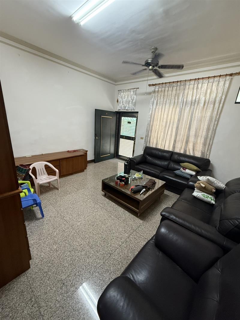 社宅🏠仁怡一仁武商圈萌寵三樓透天車庫4房含地下室📞愛窩